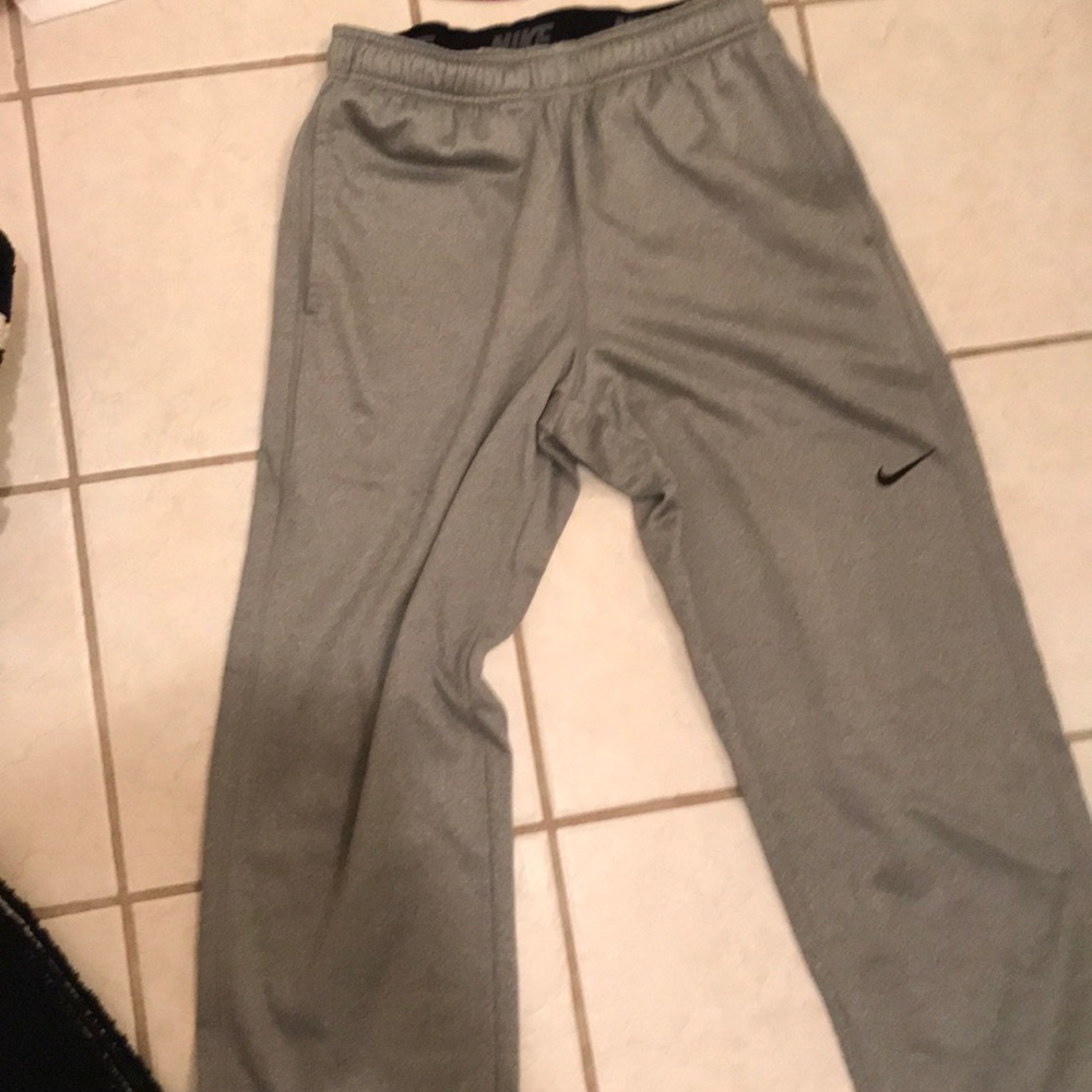 Men’s Nike brand new without tags sweatpants